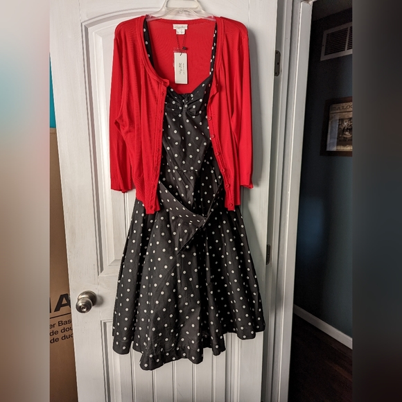 City Chic Dresses & Skirts - City Chic Rockabilly dress with petty coat NWT Size 20